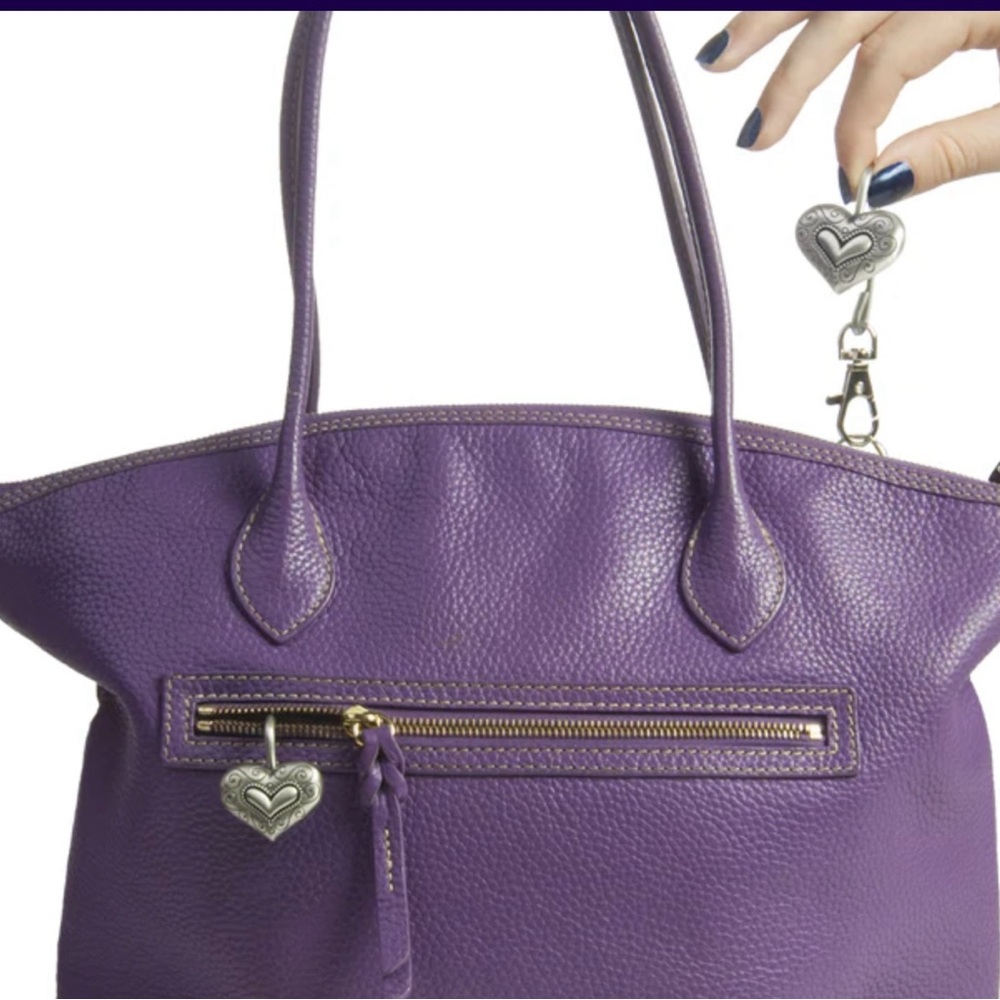 Alexx Inc. Finders Key Purse. Heart - Picture 5 of 5